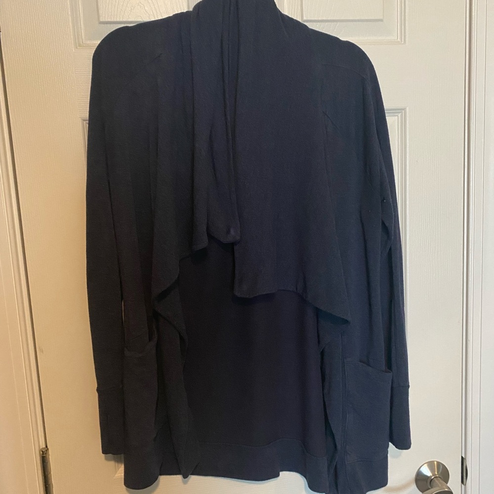 Athleta Studio Magnetic Wrap - Small